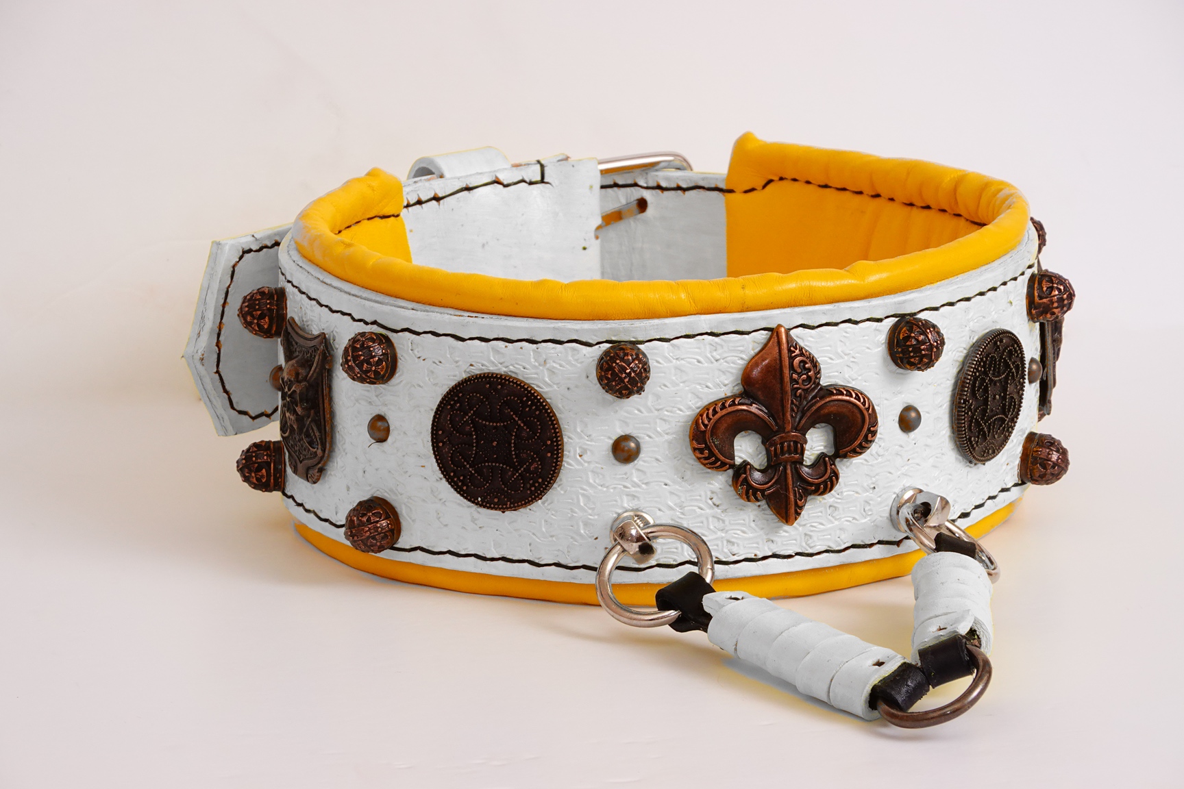 Tooled Wide leather dog collar for strong dogs